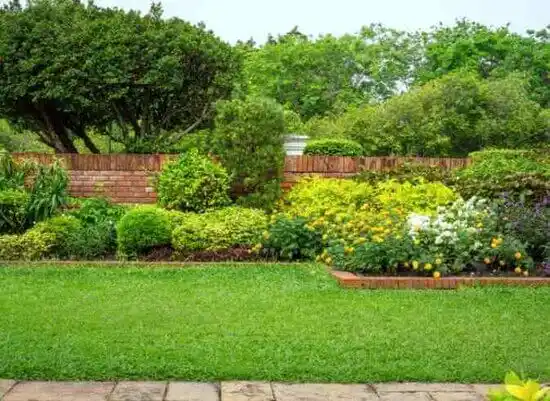 landscaping services Homeworth